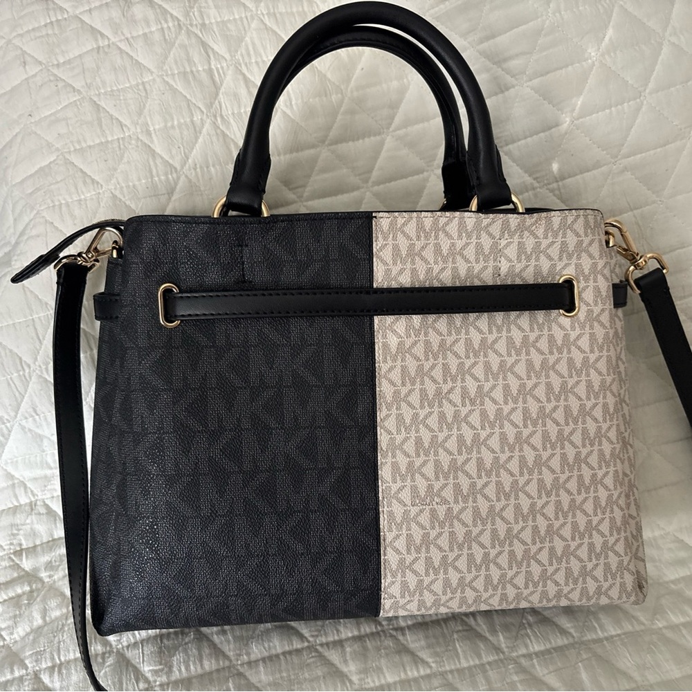 Michael Kors Reed TwoTone Large Bag Purse Black White(Vanilla) Gold Trim RARE - Picture 3 of 16
